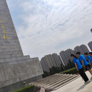 建党时分，缅怀先烈，赓续红色血脉