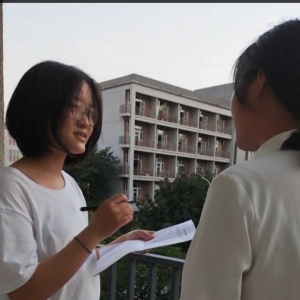 切身访谈细剖析，聆听心声达共鸣