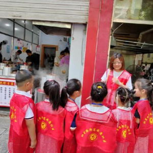 巩义市杜甫路街道安康社区开展“小小网格员”志愿服务活动 ...