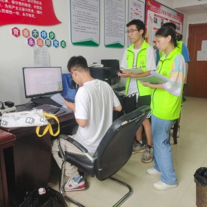 漫漫求学路，悠悠助学情