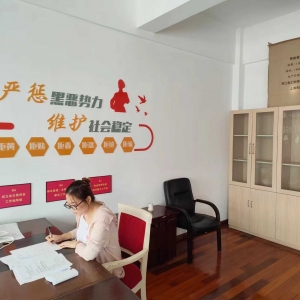 提高环保意识 营造美丽社区