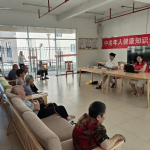 情系敬老院，义诊暖人心