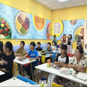 爱心启航，知识播种