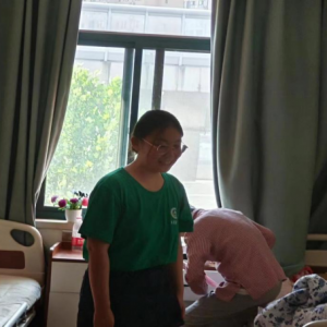 倾听岁月故事，传递辈辈温情